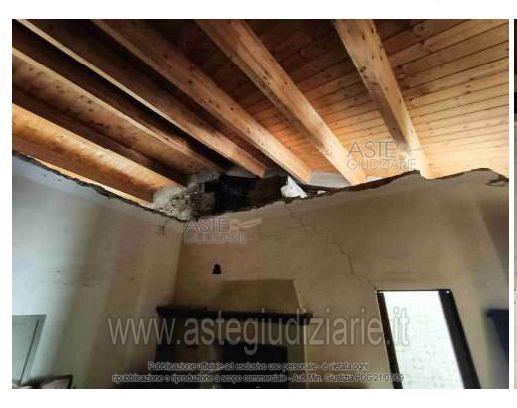 Foto: Immobile residenziale a Fabriano (AN)
