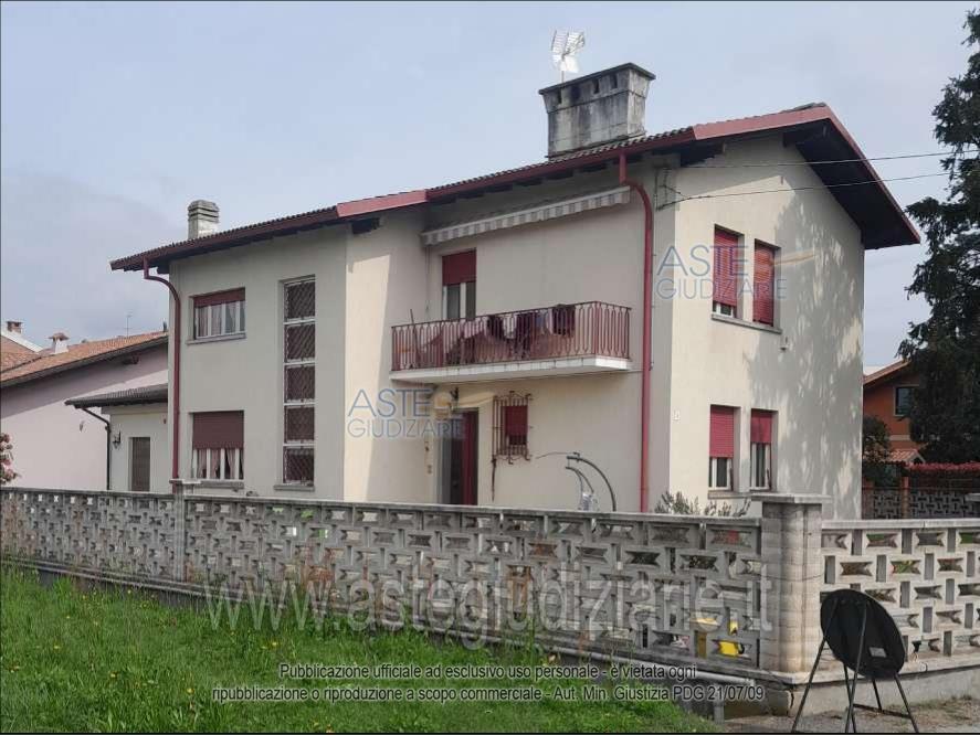 Photo: Immobile residenziale in Rivarolo Canavese (TO)