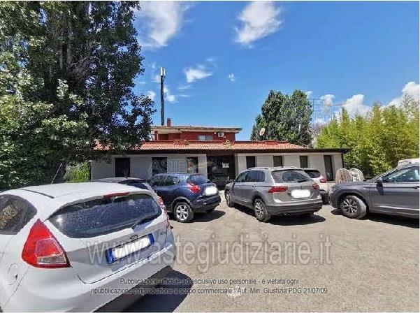 Photo: Immobile commerciale in Latina (LT)