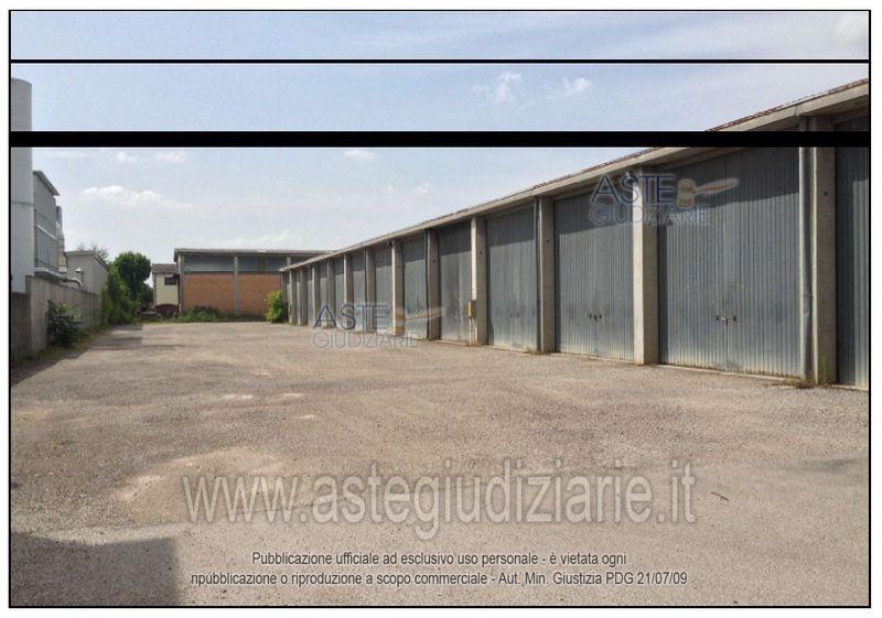 Foto: Immobile commerciale a Massa Lombarda (RA)