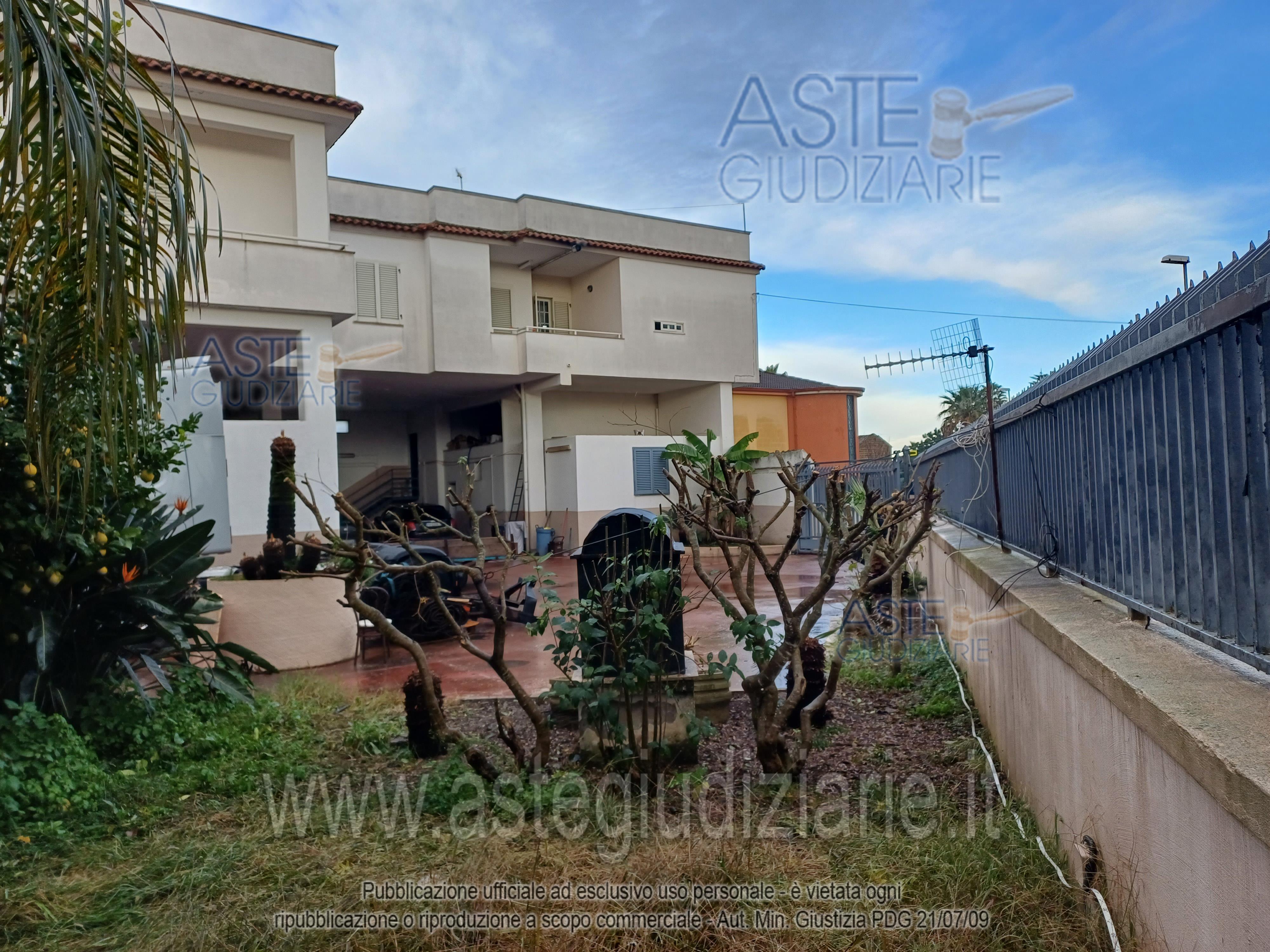 Foto: Immobile residenziale a Casapesenna (CE)