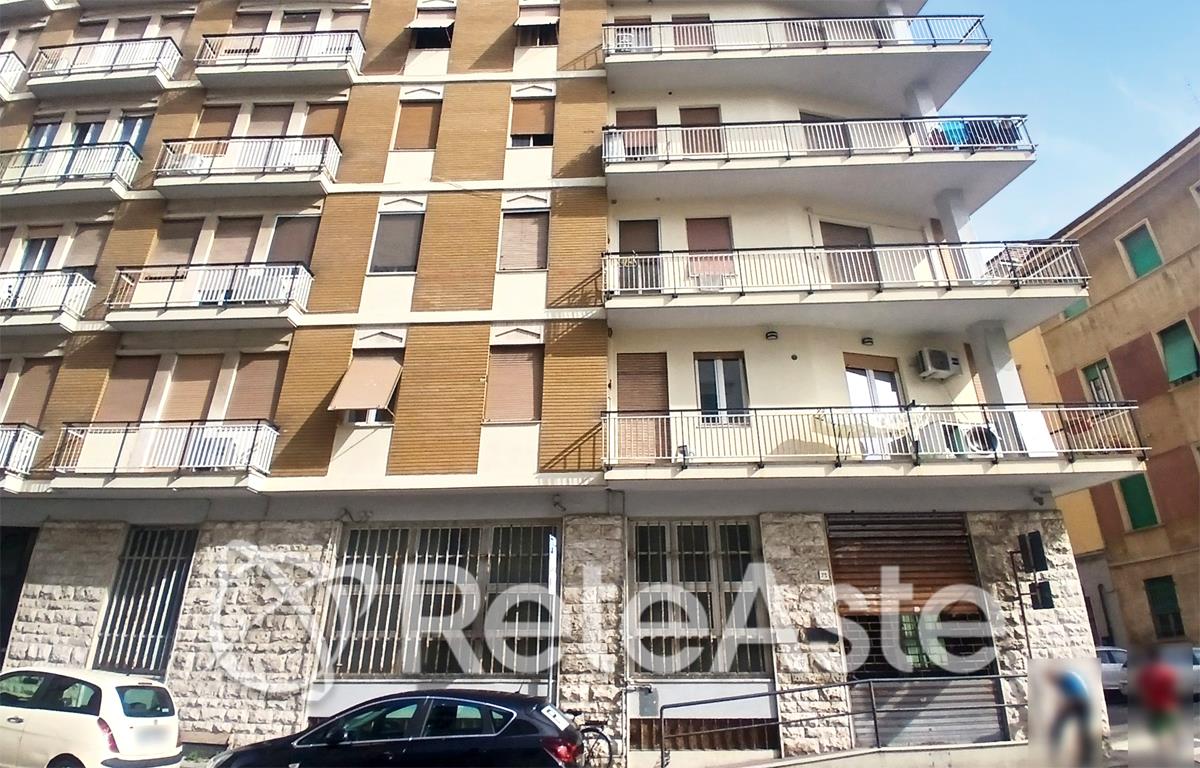 Foto: Immobile commerciale a Livorno (LI)