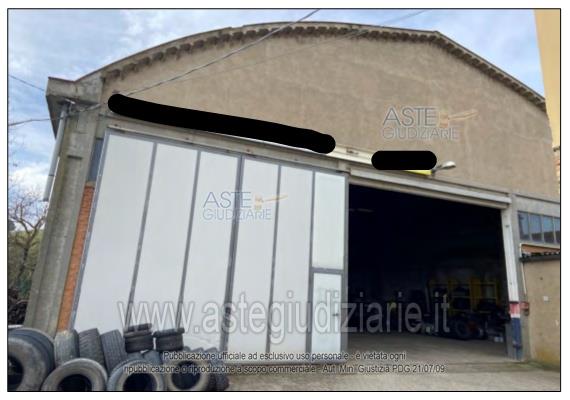 Photo: Immobile commerciale in Lajatico (PI)