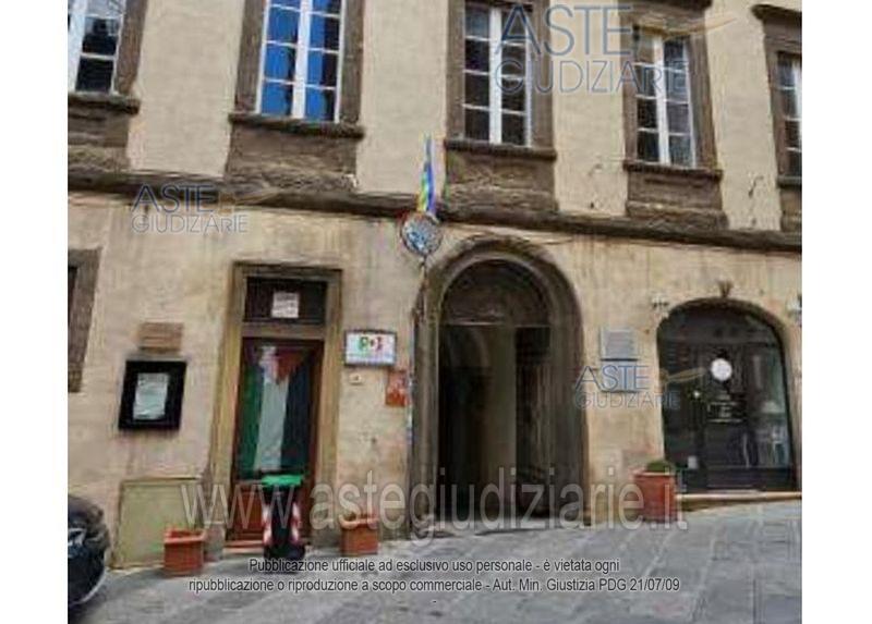 Foto: Immobile commerciale a Volterra (PI)