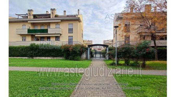 Photo of the lot: Altra categoria in Azzano San Paolo