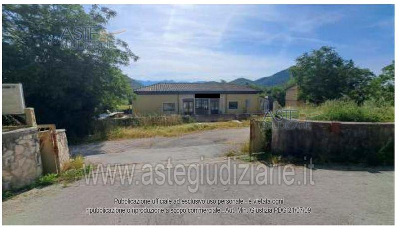 Photo: Immobile commerciale in Rieti (RI)