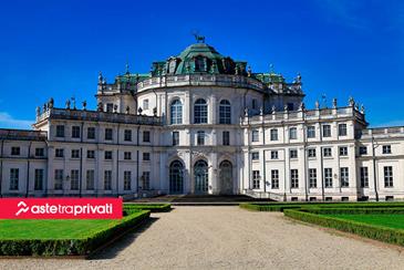 All’asta oltre 200 oggetti di Casa Savoia  - Aste tra privati