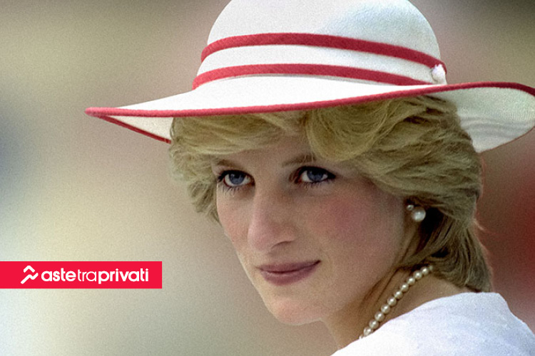 Cifra da capogiro per l’asta del famoso maglione rosso di Lady D - News di Aste tra privati